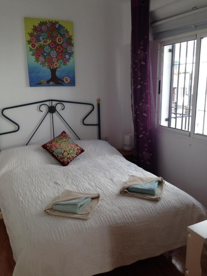 Chez Alison! Central Nerja Apt Exterior foto